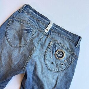 Y2K‎ Dereon Low Rise Vintage Capris with Grommet Details